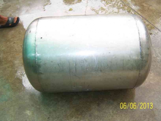 ถังพักนํ้าใบใหญ่