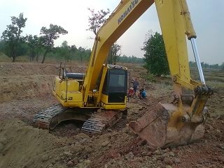 PC200-8 ทำงาน 8พันกว่า ชม. สภาพสวย แน่นๆ