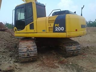 PC200-8 ทำงาน 8พันกว่า ชม. สภาพสวย แน่นๆ