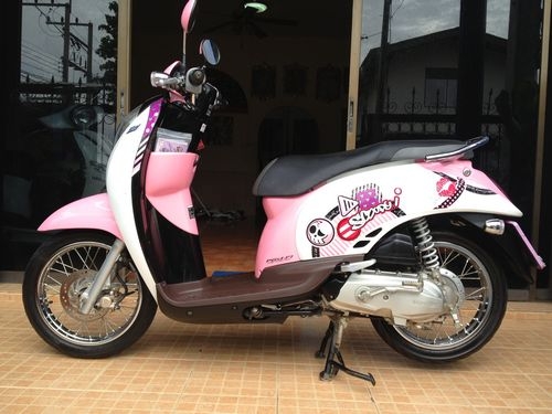 HONDA SCOOPY Iสวยแกะกล่องสภาพป้ายแดงวิ่งน้อยประกันศูนย์พร้อมมีเล่มพร้อมโอน