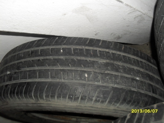 ขายล้อกระทะ 14นิ้ว 6 รู พร้อมยาง 3 เส้น เดิมๆ ยางใช้งานได้