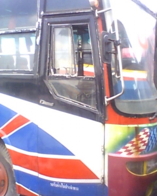 ขายรถบัส10เมตรด่วนๆใครวางมัดจำก่อนเอาไปเลยครับลดให้สุดๆ250000