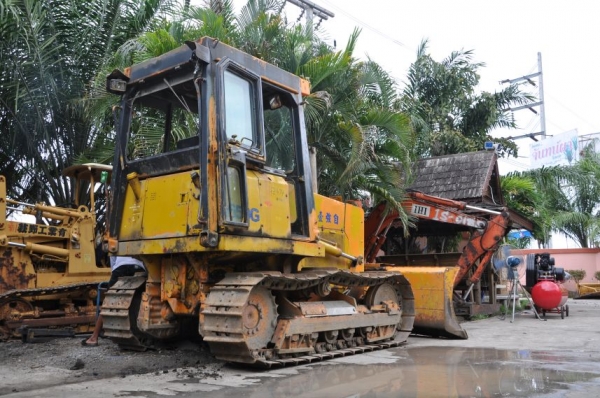 ขายรถดันแทรคเตอร์ ใหญ่ CASE 650G สภาพสวยเดิมจากญี่ปุ่น ยังไม่เคยใช้ในไทย 350,000เท่านั้น!!