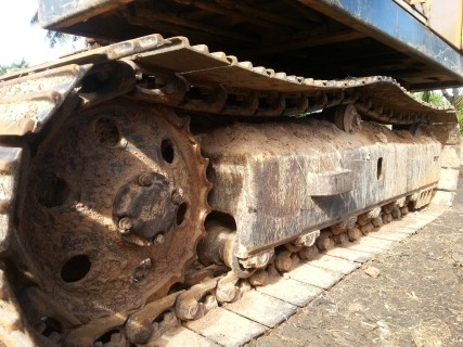 ขายรถแบคโฮ Komatsu pc100-1 ตัวเดินใหม่ ระบบไม่จุ๊กจิก