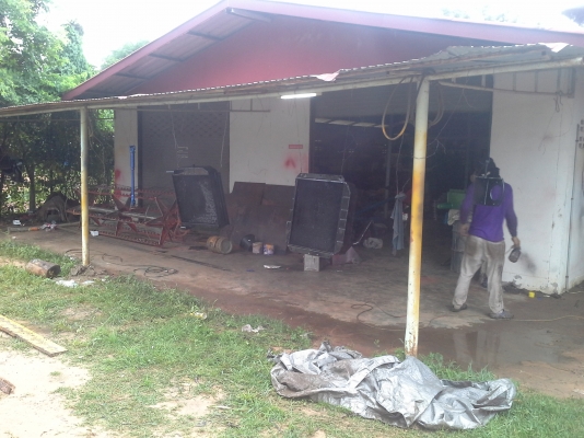 ขายแล้วครับ นำส่งเรียบร้อย ไปอำนาจเจริญคันที่ 2 หลังจากจากติดตามเรามาตั้งแต่คันแรก เห็นรถกำลังรื้อก็วางมัดจำเลย กลัวไม่ทัน