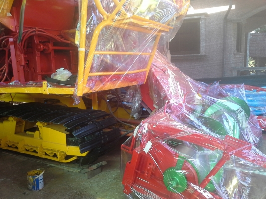 ขายแล้วครับ นำส่งเรียบร้อย ไปอำนาจเจริญคันที่ 2 หลังจากจากติดตามเรามาตั้งแต่คันแรก เห็นรถกำลังรื้อก็วางมัดจำเลย กลัวไม่ทัน