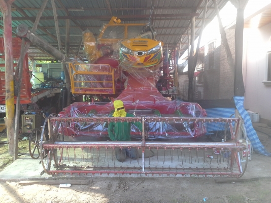 ขายแล้วครับ นำส่งเรียบร้อย ไปอำนาจเจริญคันที่ 2 หลังจากจากติดตามเรามาตั้งแต่คันแรก เห็นรถกำลังรื้อก็วางมัดจำเลย กลัวไม่ทัน