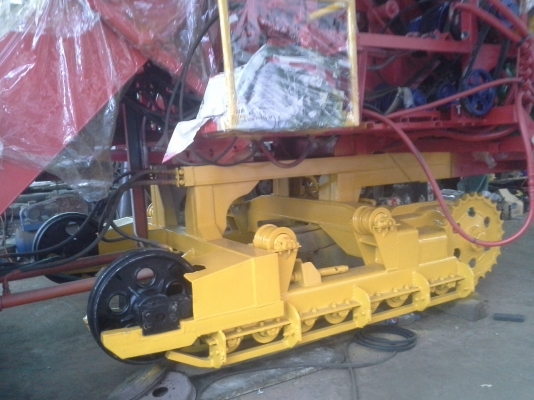 ขายแล้วครับ นำส่งเรียบร้อย ไปอำนาจเจริญคันที่ 2 หลังจากจากติดตามเรามาตั้งแต่คันแรก เห็นรถกำลังรื้อก็วางมัดจำเลย กลัวไม่ทัน