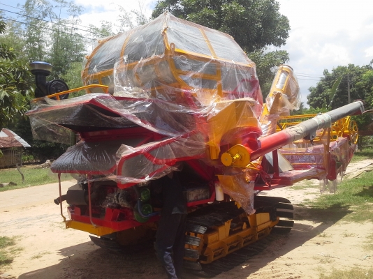 ขายแล้วครับ นำส่งเรียบร้อย ไปอำนาจเจริญคันที่ 2 หลังจากจากติดตามเรามาตั้งแต่คันแรก เห็นรถกำลังรื้อก็วางมัดจำเลย กลัวไม่ทัน