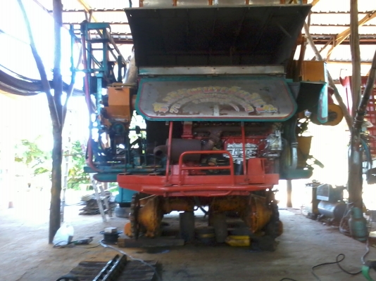 ขายแล้วครับ นำส่งเรียบร้อย ไปอำนาจเจริญคันที่ 2 หลังจากจากติดตามเรามาตั้งแต่คันแรก เห็นรถกำลังรื้อก็วางมัดจำเลย กลัวไม่ทัน