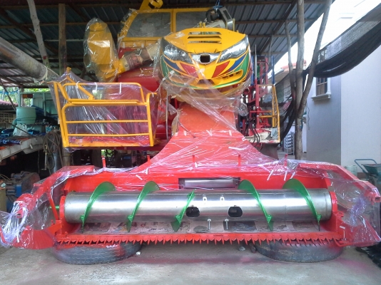 ขายแล้วครับ นำส่งเรียบร้อย ไปอำนาจเจริญคันที่ 2 หลังจากจากติดตามเรามาตั้งแต่คันแรก เห็นรถกำลังรื้อก็วางมัดจำเลย กลัวไม่ทัน