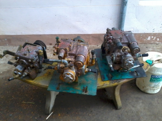 ขายแล้วครับ นำส่งเรียบร้อย ไปอำนาจเจริญคันที่ 2 หลังจากจากติดตามเรามาตั้งแต่คันแรก เห็นรถกำลังรื้อก็วางมัดจำเลย กลัวไม่ทัน