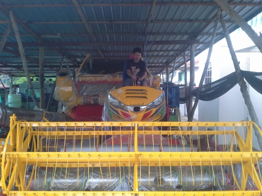 ขายแล้วครับ นำส่งเรียบร้อย ไปอำนาจเจริญคันที่ 2 หลังจากจากติดตามเรามาตั้งแต่คันแรก เห็นรถกำลังรื้อก็วางมัดจำเลย กลัวไม่ทัน