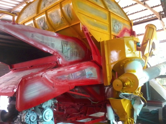 ขายแล้วครับ นำส่งเรียบร้อย ไปอำนาจเจริญคันที่ 2 หลังจากจากติดตามเรามาตั้งแต่คันแรก เห็นรถกำลังรื้อก็วางมัดจำเลย กลัวไม่ทัน