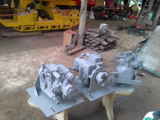 ขายแล้วครับ นำส่งเรียบร้อย ไปอำนาจเจริญคันที่ 2 หลังจากจากติดตามเรามาตั้งแต่คันแรก เห็นรถกำลังรื้อก็วางมัดจำเลย กลัวไม่ทัน