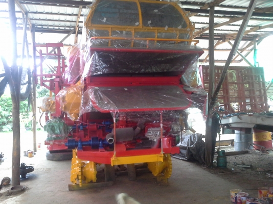 ขายแล้วครับ นำส่งเรียบร้อย ไปอำนาจเจริญคันที่ 2 หลังจากจากติดตามเรามาตั้งแต่คันแรก เห็นรถกำลังรื้อก็วางมัดจำเลย กลัวไม่ทัน