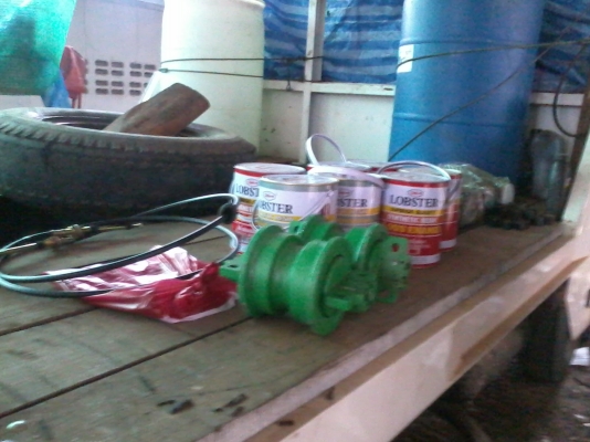 ขายแล้วครับ นำส่งเรียบร้อย ไปอำนาจเจริญคันที่ 2 หลังจากจากติดตามเรามาตั้งแต่คันแรก เห็นรถกำลังรื้อก็วางมัดจำเลย กลัวไม่ทัน