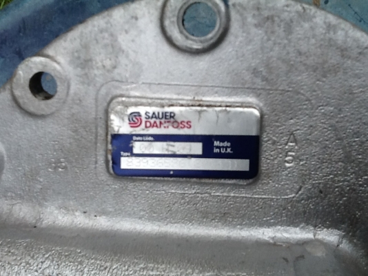 ขายปั้มขาว ford 6600