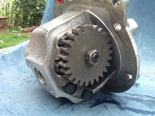 ขายปั้มขาว ford 6600