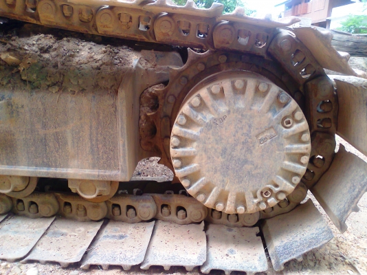 ขาย..รถขุด KOMATSU PC200-6-83xxx เครื่องเดิม ปั้มเดิม รถสวย สีเดิม ๆ มีทะเบียน ราคาต่อรองได้อีก.