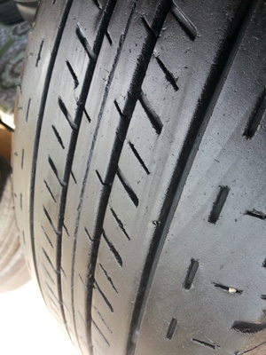 ขายยาง215/70/15 ปี09/2เส้นปี10/2เส้น  BRIDGSTONE DURAVIS R611   1  ชุด