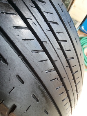 ขายยาง215/70/15 ปี09/2เส้นปี10/2เส้น  BRIDGSTONE DURAVIS R611   1  ชุด