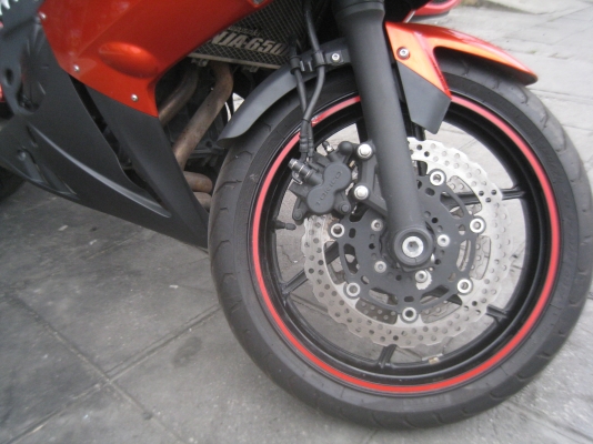 KAWAZAKI NINJA 650 R