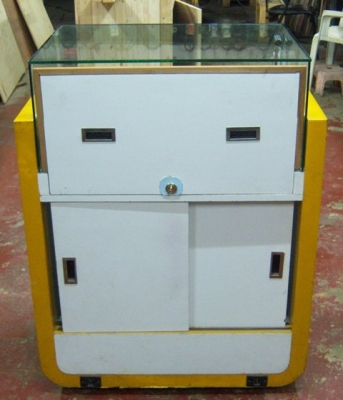 ตู้โชร์พระ สภาพมือสอง