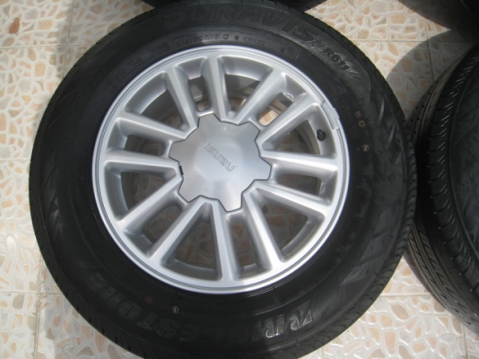 ขายล้อแม็กป้ายแดง  All New Isuzu d-max 16"x6.5" et41 6รู139 +ยางปี 13 (081-3747940)