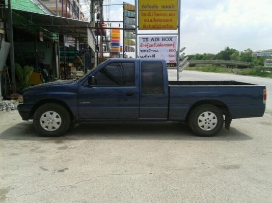 ขาย isuzu มังกรปี95 สีเต็มไม่ต้องทำ  คอมแอร์ใหม่ มาลัยเพาเวอร์ ชัสซีสวยๆ