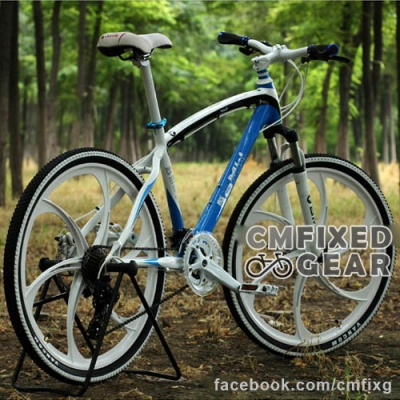 ขายจักรยานเสือภูเขา ล้อแม็กซ์สุดหรู สีสดใสขาวน้ำเงิน เท่มาก