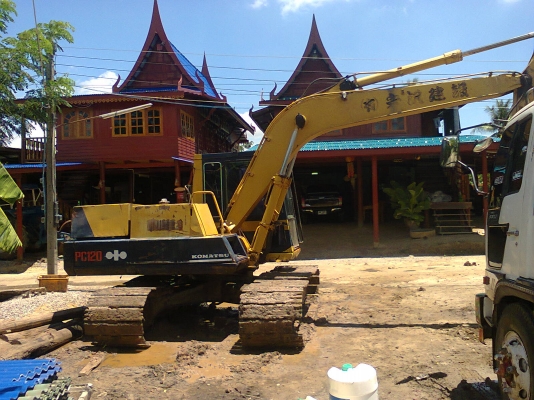 ขายKOMUTSU PC120 รุ้น3 สภาพสวย โซ่ใหม่ แอร์เย็นขข ขายKOMUTSU PC120 รุ้น3 สภาพสวย โซ่ใหม่ แอร์เย็นขข