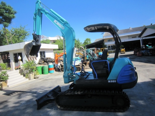ขาย รถขุดเล็ก KOBELCO รุ่น SK035 แทร็กเหล็ก มือสองญี่ปุ่น