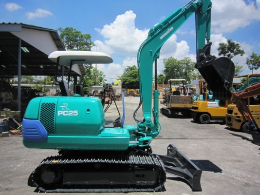 ขาย รถขุดเล็ก KOMATSU รุ่น PC25-1- แทร็กเหล็ก มือสองญี่ปุ่น