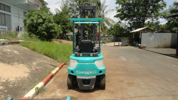 ไฟฟ้ายืนขับ shinko ขนาด 2.5 ton