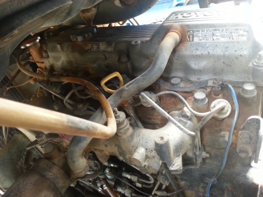 ขา่ยรถบรรทุกดัมพ์ 6ล้อTOYOTA ปี36