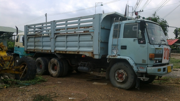 ขายรถบรรทุก 10ล้อ ดั้มสวยสภาพพร้อมใช้