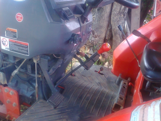 ขายด่วน..รถไถ KUBOTA L4508 DI รถสภาพใหม่ เลขไมล์เพียง 1,1xx ชั่วโมง มีใบดันหน้าตราช้างอย่างดี รถสวยแจ่ม มีทะเบียนครบ.