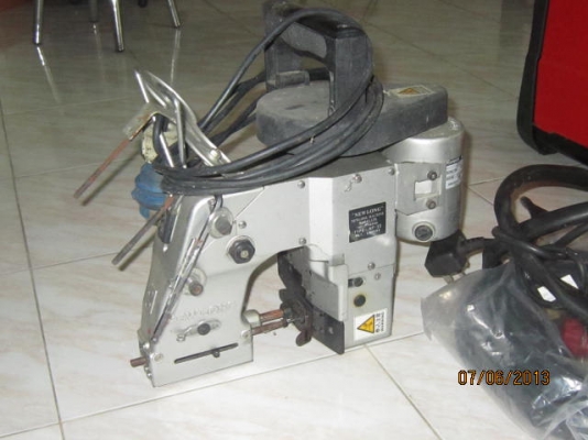 ขายจักร์เย็บถุง 25 kgขาย 4500 บ