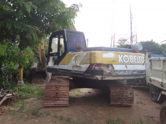 ขายด่วน  รถแบคโฮ COBELCO  PC200   รุ่น 3  พร้อมใช้งาน