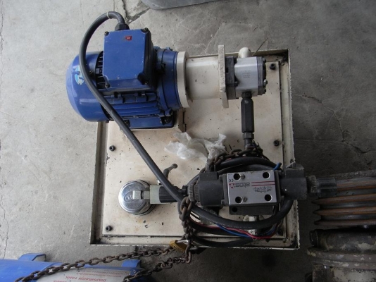ขายเครื่องปั้มไฮโดรลิก ขนาดมอเตอร์ 1 HP. สภาพสวย
