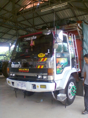 ขายรถบรรทุก ISUZU Rocky 175แรงม้า ปี40 เปลี่ยนเครื่องเป็น195แรงม้า(6he1)