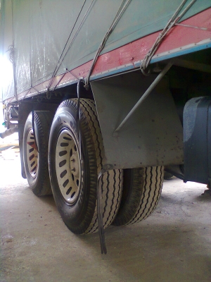 ขายรถบรรทุก ISUZU Rocky 175แรงม้า ปี40 เปลี่ยนเครื่องเป็น195แรงม้า(6he1)