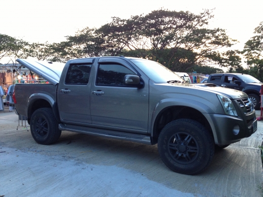 ขายรถบ้าน izusu D-max ปี 50 เครื่ง 3000 vgs Turbo ตัวtopสุด