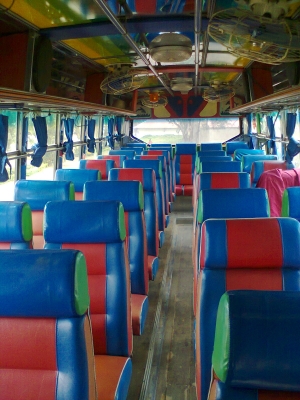 ขายรถบัสพัดลม 35 ที่นั่ง เครื่องHINO HO7C 175 แรงม้า ติดตั้งเครื่องเสียงและทีวี ประตูปิดเปิดอัตโนมัติ เหมาะสำหรับขนส่งนักเรียน