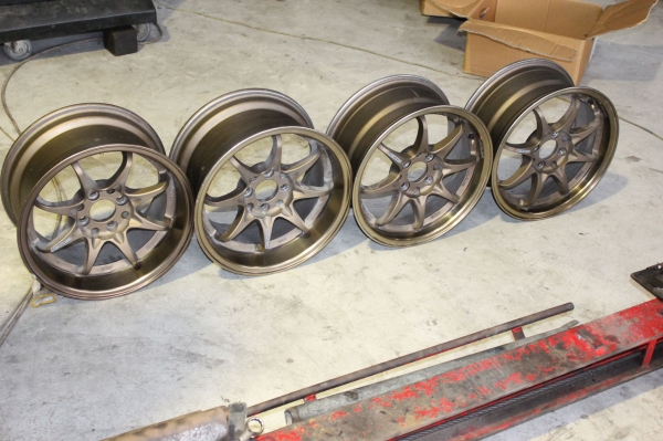 ล้อce28 ขอบ15 กว้าง 7-8 ออฟไม่แน่ใจ สภาพไหม่ๆ ถูกๆ 7200.-