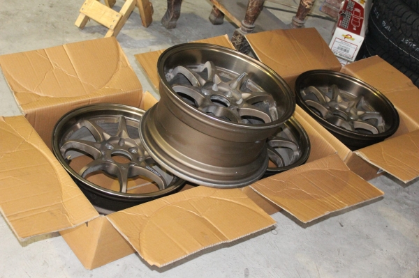 ล้อce28 ขอบ15 กว้าง 7-8 ออฟไม่แน่ใจ สภาพไหม่ๆ ถูกๆ 7200.- ล้อce28 ขอบ15 กว้าง 7-8 ออฟไม่แน่ใจ สภาพไหม่ๆ ถูกๆ 7200.-