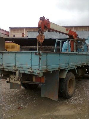 ขายรถ6ล้อ ISUZU KS22 รถเคยติดเครน เครื่องยนต์110 แรงม้า ยางดี คัชซีใช้ได้ ทะเบียนพร้อมโอน