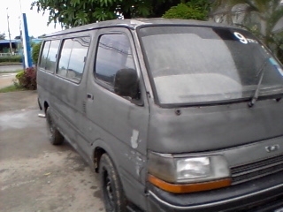 รถตู้หัวจรวดปี 92ทะเบียนแท้ชุดโอนครบๆราคาถูกๆมาแล้วคับ และมีกะบะเลสมาสด้าb2500ตอนเดียวช่วงยาว