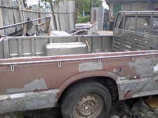 รถตู้หัวจรวดปี 92ทะเบียนแท้ชุดโอนครบๆราคาถูกๆมาแล้วคับ และมีกะบะเลสมาสด้าb2500ตอนเดียวช่วงยาว